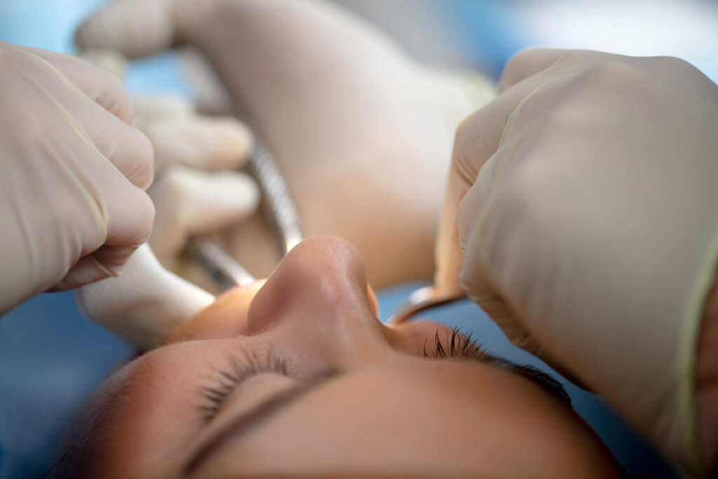 tooth extraction procedure