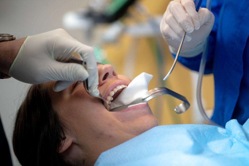 wisdom teeth removal procedure